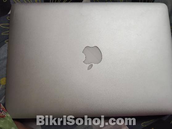 MacBook